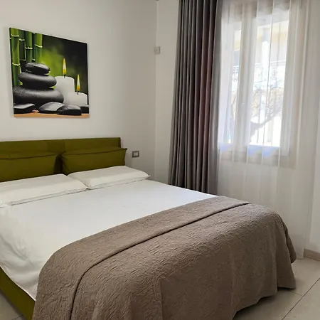 Διαμέρισμα De Luxe Eden Σιρμιόνε
